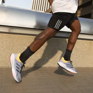 Running shoes adidas Response image-4