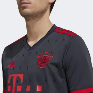 Drittliga-Trikot Bayern Munich 2022/23 image-6
