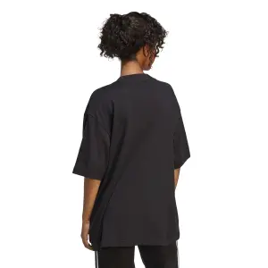 Camiseta de mujer adidas Future Icons Badge of Sport Boyfriend image-4