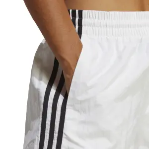 Pantalón corto mujer adidas Essentials image-6