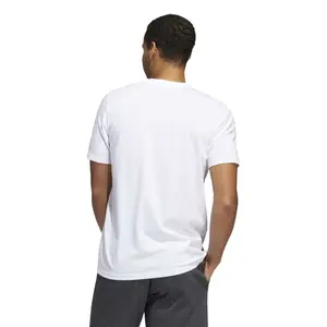 T-shirt gráfica com crachá desportivo digital adidas DNA image-4