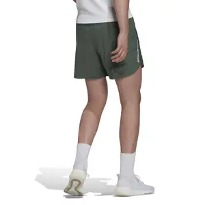 Pantaloncini adidas Designed image-2