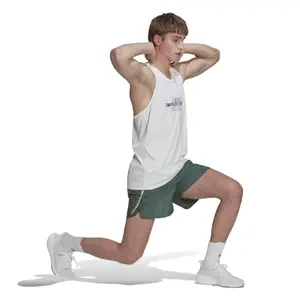 Pantaloncini adidas Designed image-3