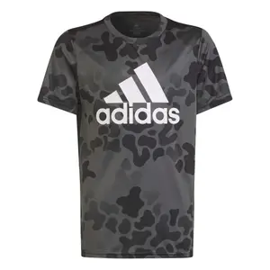 Camiseta con estampado de camuflaje para niños adidas image-1