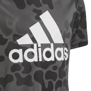 Camiseta con estampado de camuflaje para niños adidas image-5