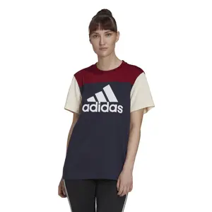 Camiseta de mujer con logotipo en bloques de colores adidas Essentials image-1