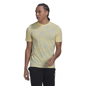 Camiseta con logotipo adidas Essentials image-1