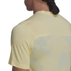 Camiseta con logotipo adidas Essentials image-5