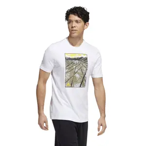 Boceto de foto de camiseta gráfica Real Madrid image-2