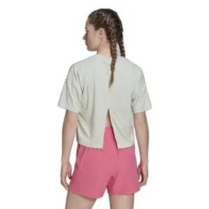 Camiseta con logo de 3 barras de iconos de tren para mujeres adidas image-1