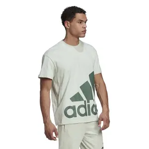 Camiseta con logo gigante adidas Essentials image-2