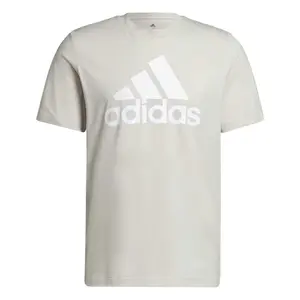 Camiseta con logo grande adidas Essentials image-3