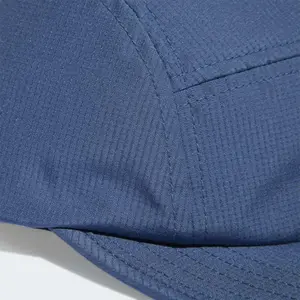 Gorra lineal de cinco paneles adidas image-3