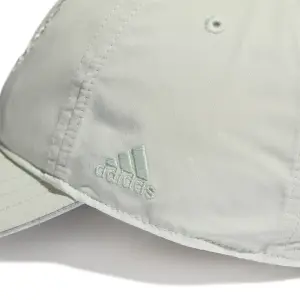 Gorra adidas image-3