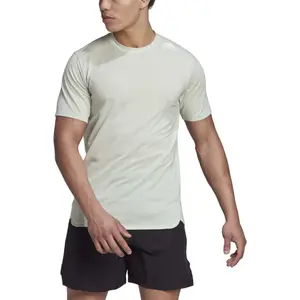 Camiseta diseñada para el entrenamiento adidas image-4