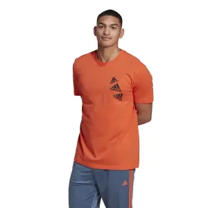 Camiseta adidas Essentials BrandLove image-1