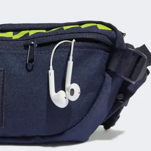 Shoulder bag Manchester United image-4
