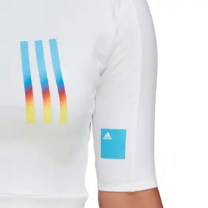 Camiseta entallada de mujer adidas Mission Victory image-5