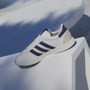 Trainers adidas Run 76/26 image-6