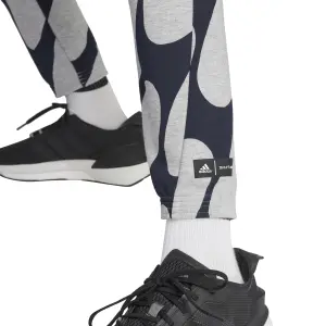 Jogginghose adidas X Marimekko Sportswear Future Icons Three Stripes image-5