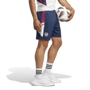 Formación breve Arsenal Condivo 2022/23 image-3