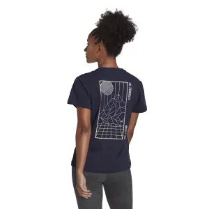 T-Shirt Frau adidas Terrex Mountain Fun Graphic image-4