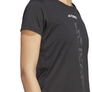 product/a/d/adidas_ht9414_9_apparel_on_model_detail_view_2_white.jpg
