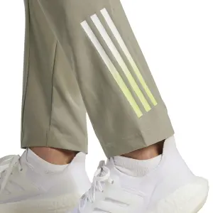 Pantalón de chándal adidas Train Icons image-5