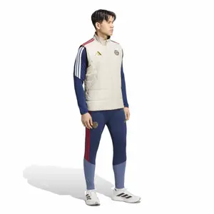 Bayern München vindjacka 2026/27 image-2