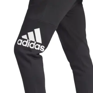 Fleece Jogginghose mit schmaler Passform adidas Essentials Big Logo image-4