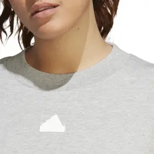 Camiseta de mujer adidas 3-Stripes Future Icons GT image-6