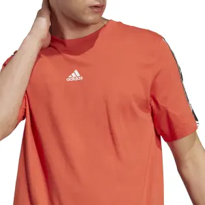 Camiseta adidas Brand Love image-6