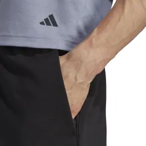 Pantalón corto adidas Base image-6