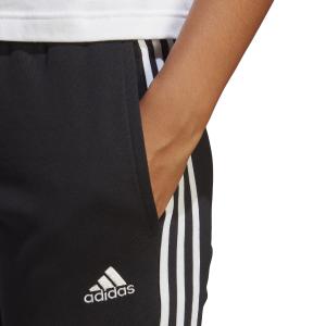 product/a/d/adidas_ic8770_7_apparel_on_model_detail_view_1_white-nw052224.jpg