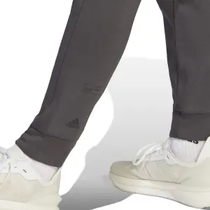 Jogginghose adidas City Escape image-5