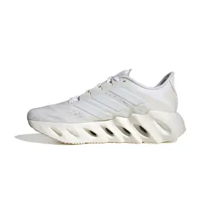 Ténis de corrida para mulher adidas Shift FWD image-4