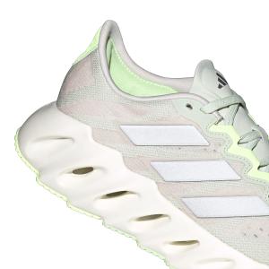 product/a/d/adidas_id2646_13_footwear_photography_reflective_detail_white.jpg