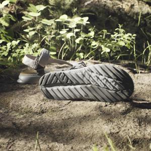 product/a/d/adidas_if3103_17_footwear_photography_heromrktng_view_4.jpg