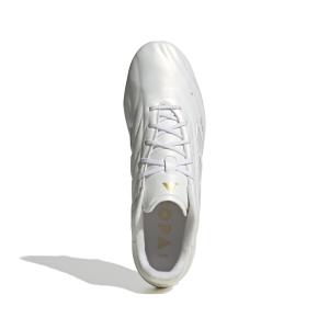 product/a/d/adidas_ig8710_2_footwear_photography_top_portrait_view_white.jpg