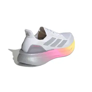 product/a/d/adidas_ih0638_7_footwear_photography_back_lateral_top_view_white.jpg