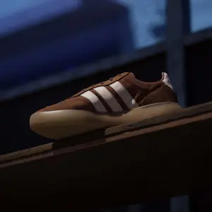 Γυναικεία αθλητικά παπούτσια adidas Barreda Decode image-5