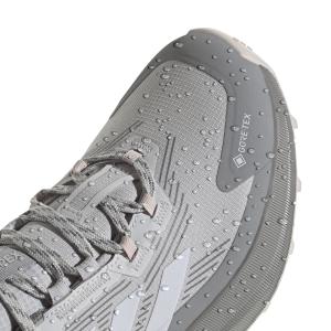 product/a/d/adidas_ih3790_9_footwear_photography_detail_view_2_white-nw091625.jpg