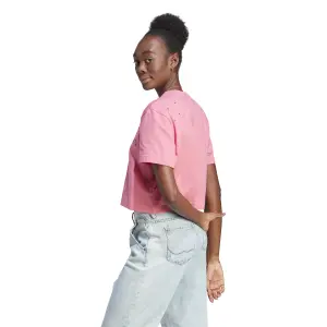 Camiseta crop bordada de mujer adidas Varsity Scribble image-3