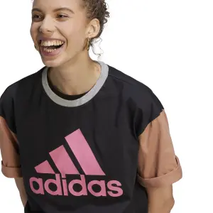Camiseta de mujer adidas Essentials image-6