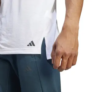 Camiseta adidas image-6