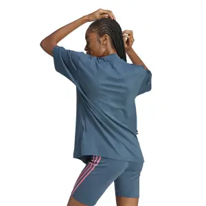 Camiseta de mujer adidas Future Icons Badge Of Sport Boyfriend image-4