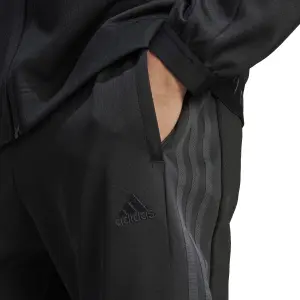 Pantalón de chándal adidas Tiro image-4