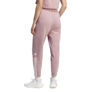 Joggingbyxor för kvinnor adidas Essentials Regular Fit image-1
