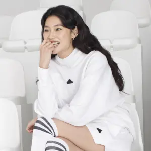 Sudadera de mujer adidas Z.N.E. Overhead image-4