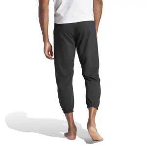 Pantalón de chándal adidas image-3